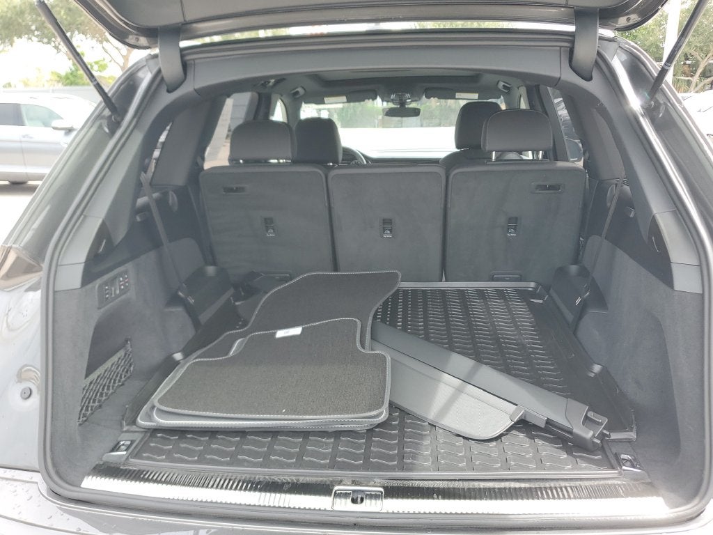 2025 Audi Q7 55 Premium Plus quattro