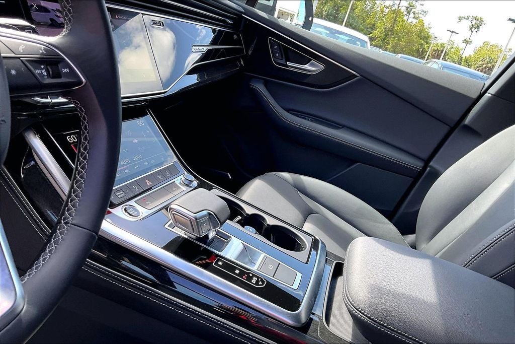 2025 Audi Q7 55 Premium Plus quattro