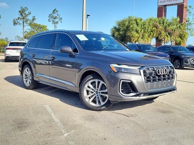 2025 Audi Q7 55 Premium Plus
