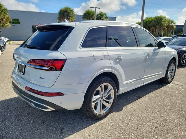 2023 Audi Q7 55 Premium Plus