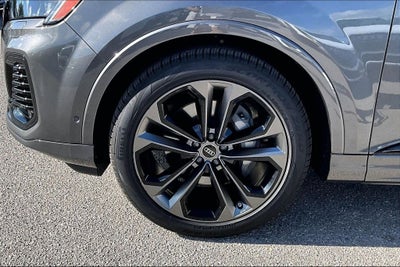 2025 Audi Q7 55 Prestige quattro