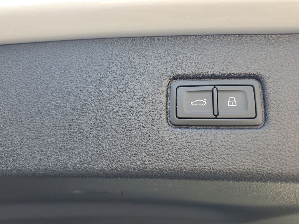 2023 Audi Q7 55 Prestige quattro
