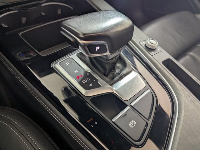 2024 Audi A4 Sedan S line Premium Plus 45 TFSI quattro