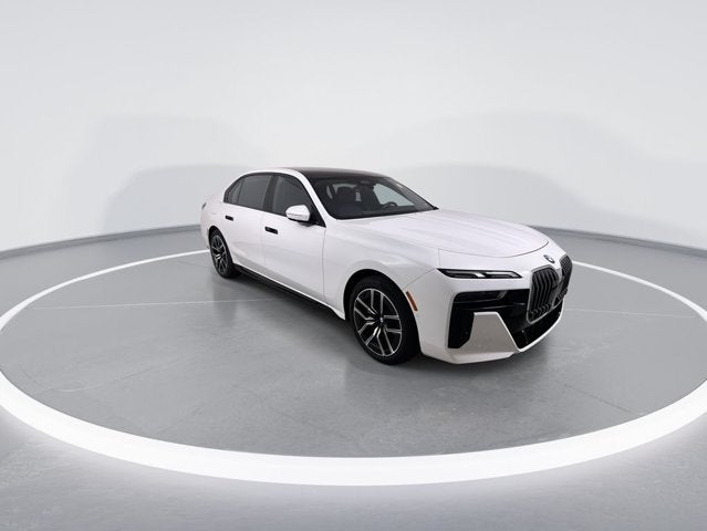 2025 BMW 7 Series 740i