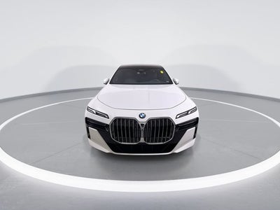 2025 BMW 7 Series 740i