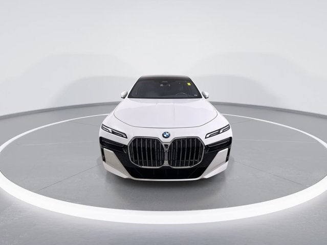 2025 BMW 7 Series 740i