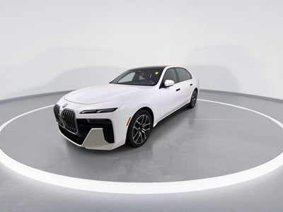 2025 BMW 7 Series 740i