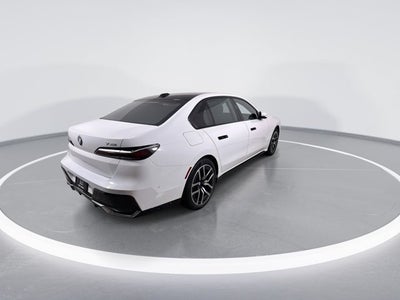 2025 BMW 7 Series 740i
