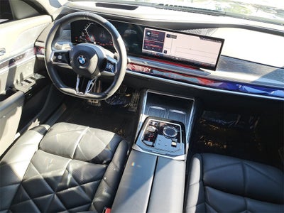 2023 BMW 7 Series 740i