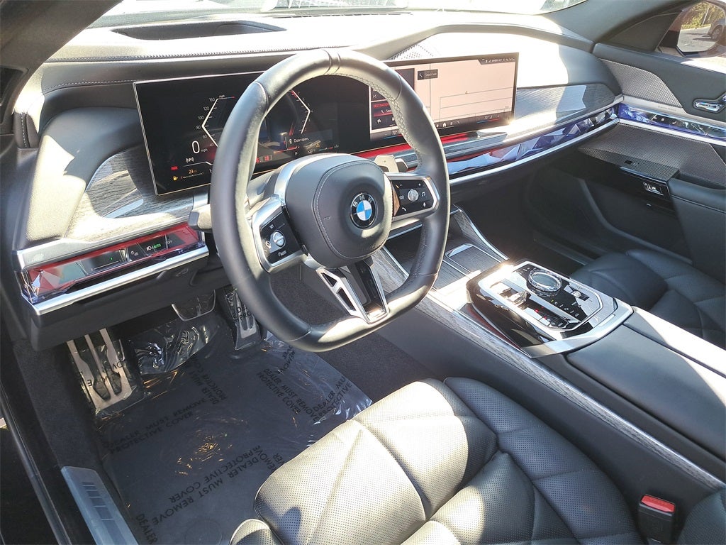 2023 BMW 7 Series 740i