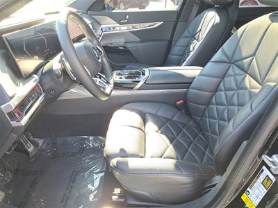 2023 BMW 7 Series 740i