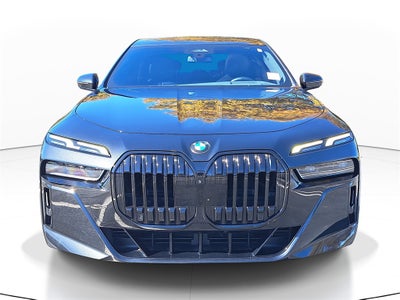 2023 BMW 7 Series 740i