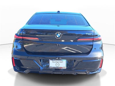 2023 BMW 7 Series 740i
