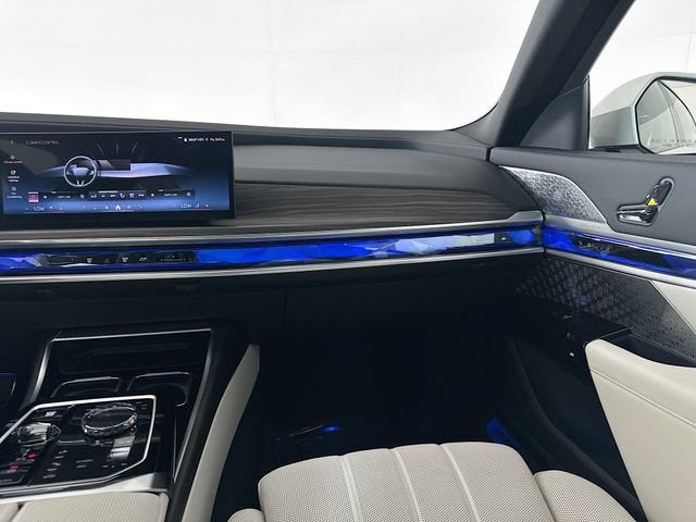 2026 BMW 7 Series 740i xDrive