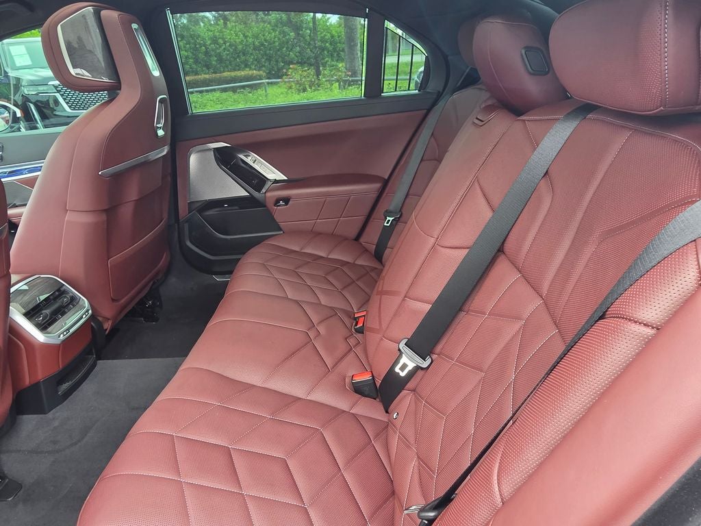 2024 BMW 7 Series 760i xDrive