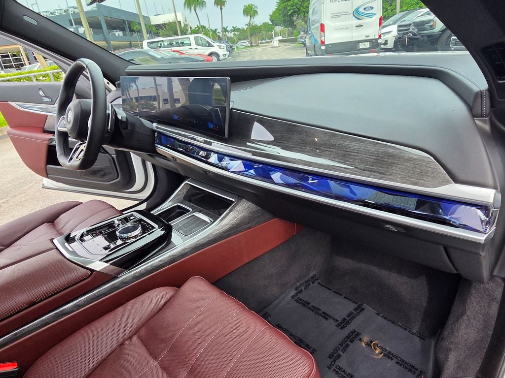 2024 BMW 7 Series 760i xDrive