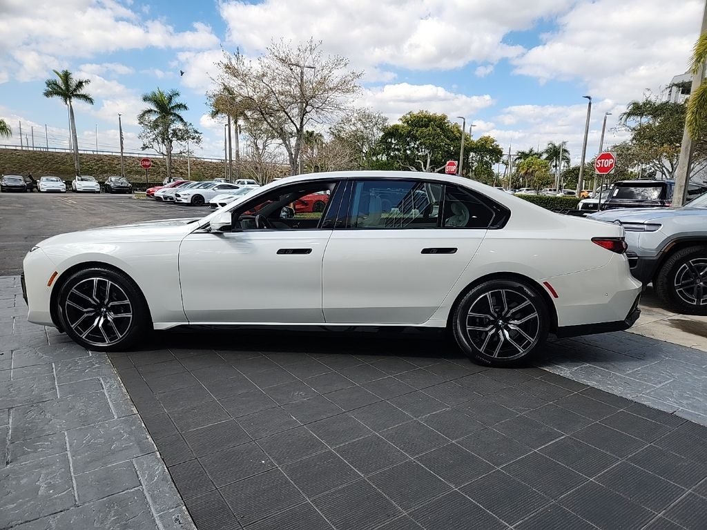 2023 BMW 7 Series 760i xDrive