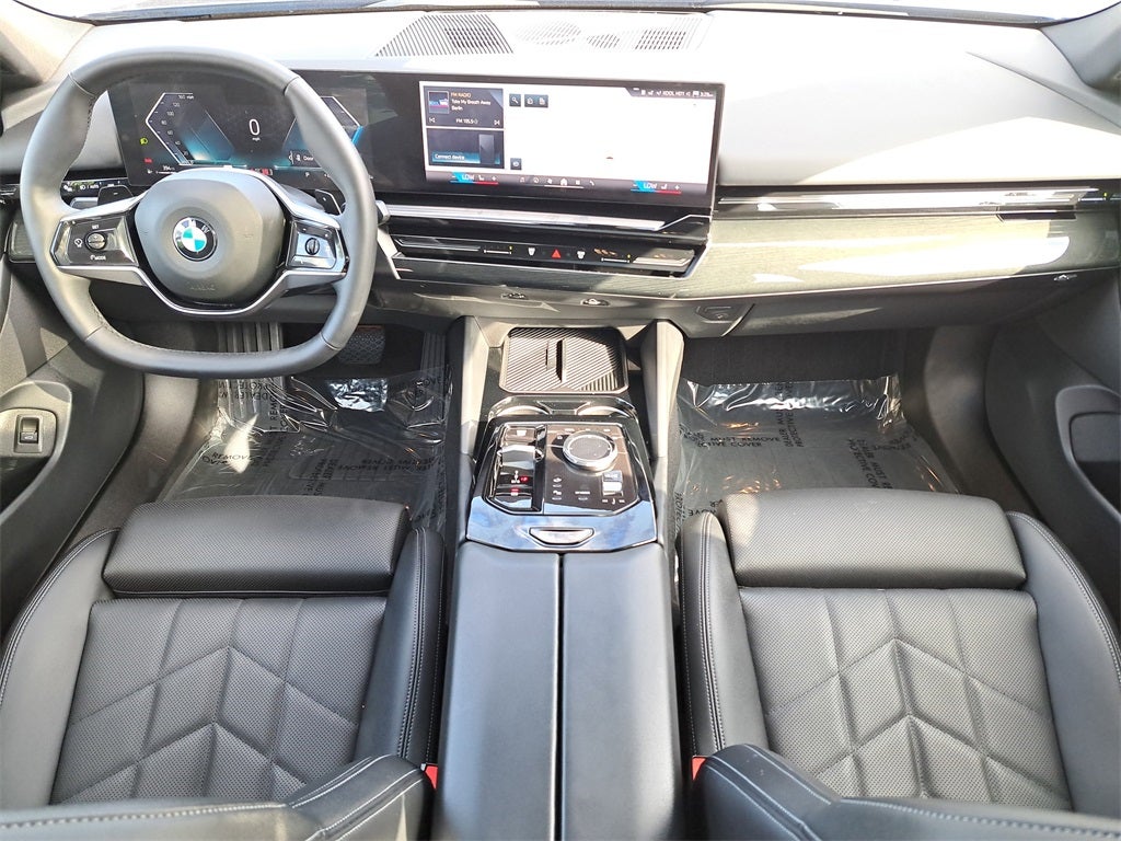 2025 BMW 5 Series 530i