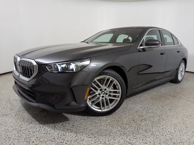 2025 BMW 5 Series 530i Sedan
