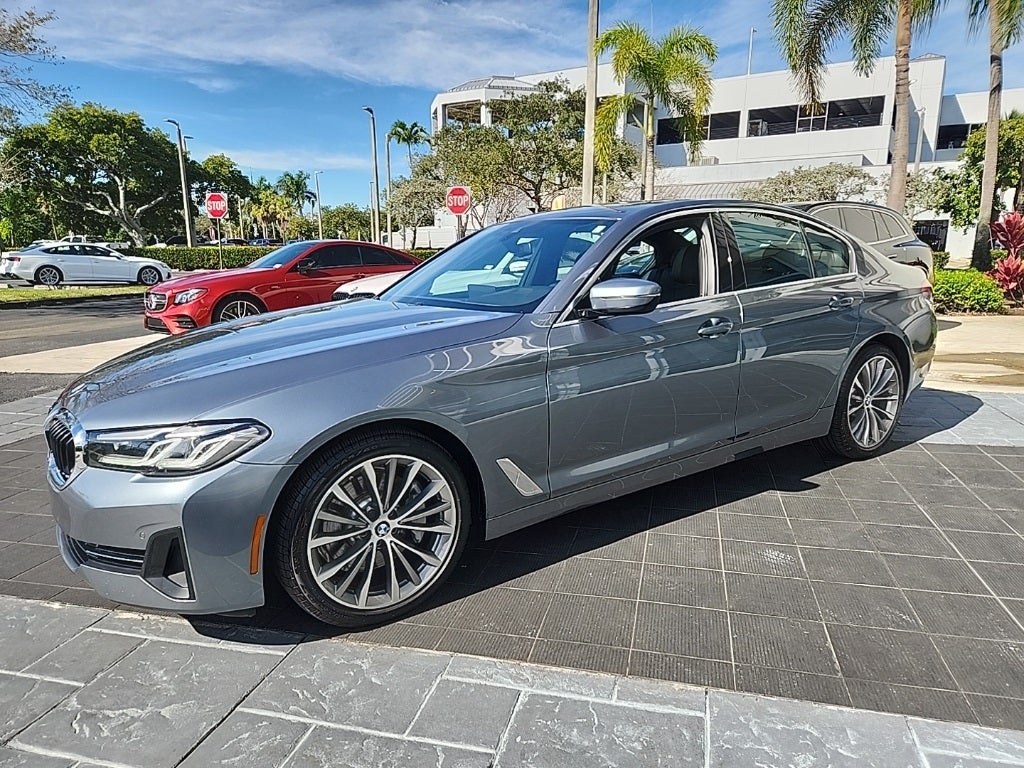 2022 BMW 5 Series 530i
