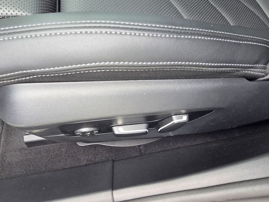 2025 BMW 5 Series 540i xDrive PREMIUM PACKAGE