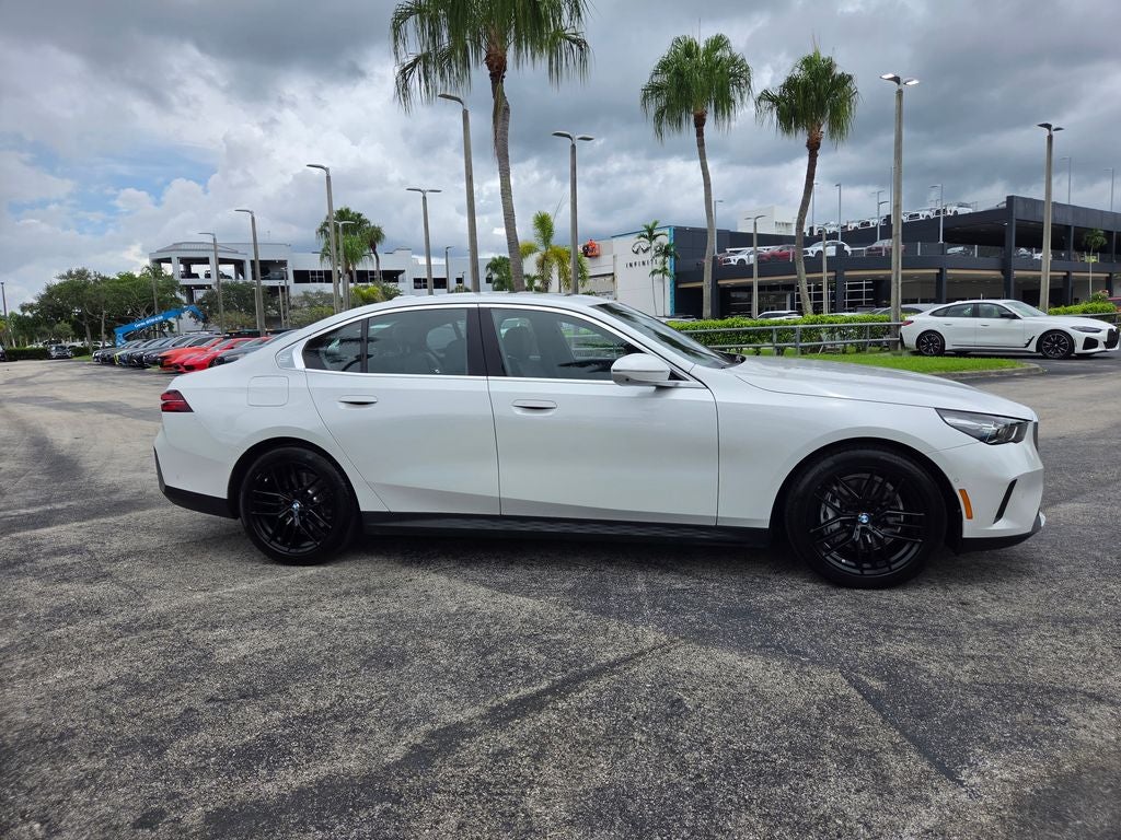 2025 BMW 5 Series 540i xDrive PREMIUM PACKAGE