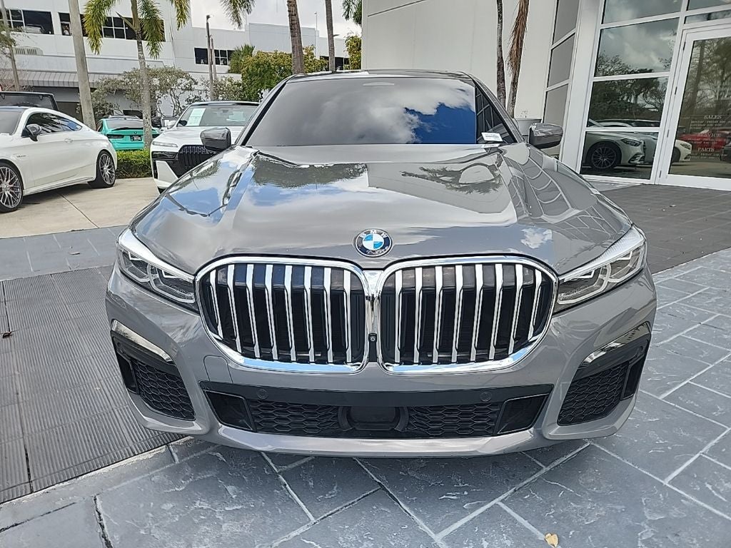 2020 BMW 7 Series 750i xDrive M SPORT, EXECUTIVE PACKAGE, & MORE!!