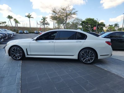 2022 BMW 7 Series 750i xDrive