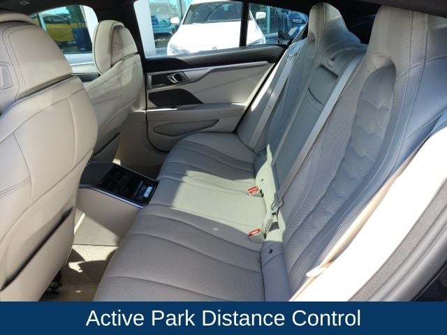 2024 BMW 8 Series 840