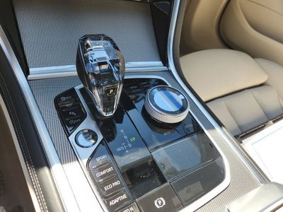 2024 BMW 8 Series 840