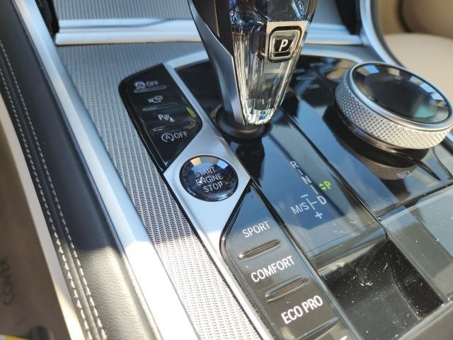 2024 BMW 8 Series 840