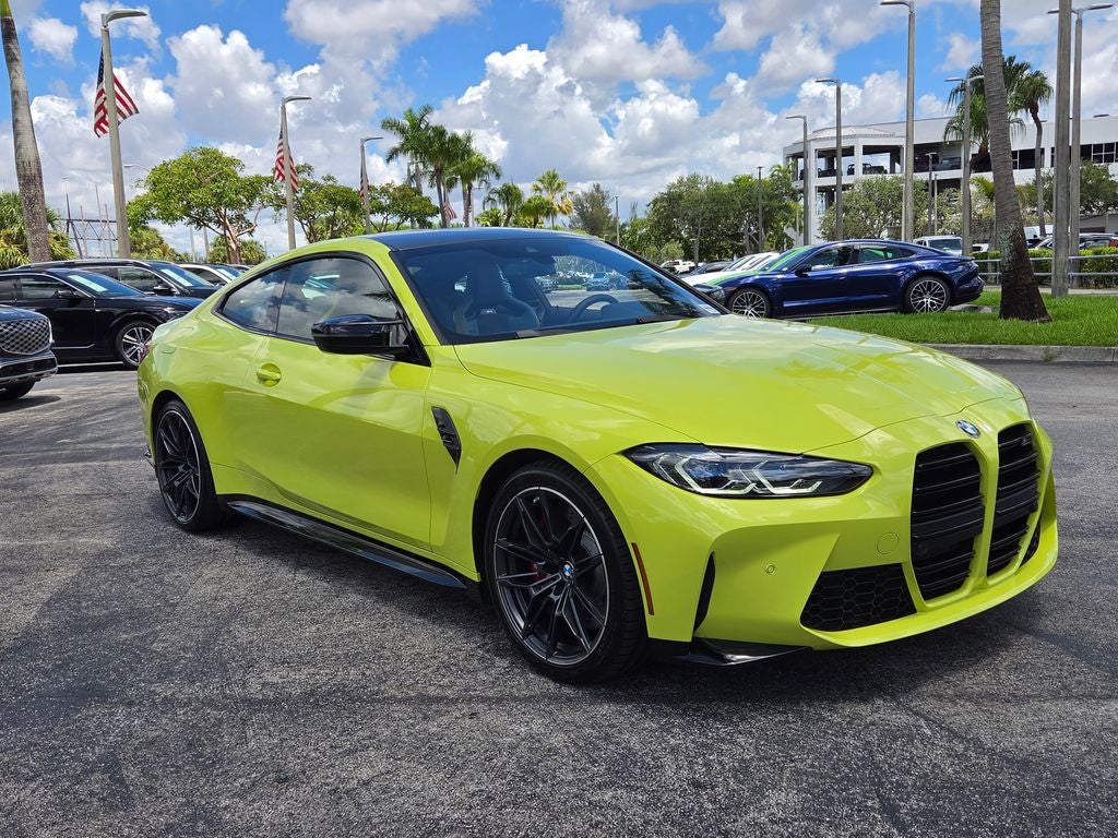 2021 BMW M4 Competition YAS MARINA CARBON BUCKETS