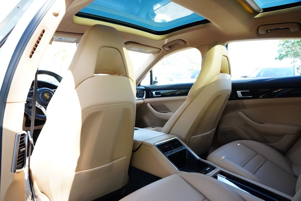 2020 Porsche Panamera 4