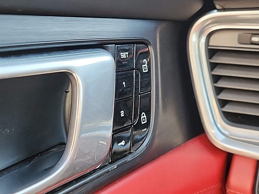 2020 Porsche Panamera Base