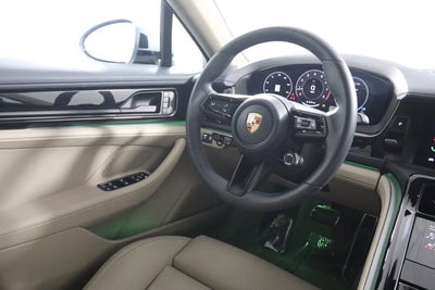 2026 Porsche Panamera Base