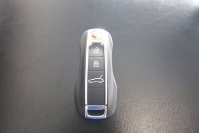 2026 Porsche Panamera Base