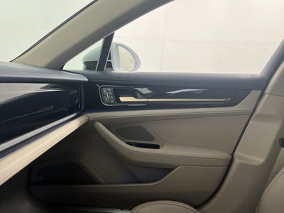 2026 Porsche Panamera Base