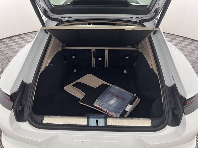 2026 Porsche Panamera Base
