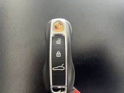 2026 Porsche Panamera Base