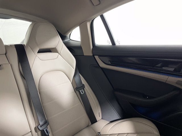 2026 Porsche Panamera 4 AWD