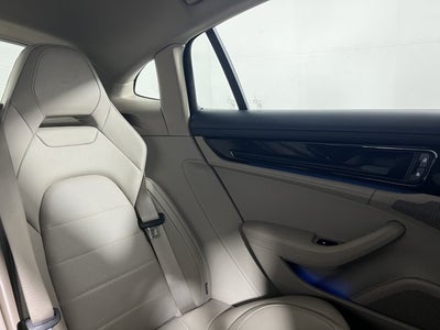 2025 Porsche Panamera Base