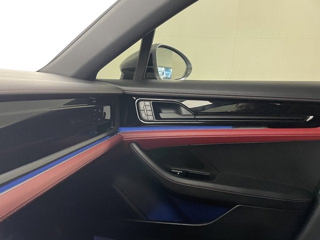 2025 Porsche Panamera Base