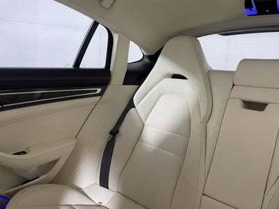 2023 Porsche Panamera Base