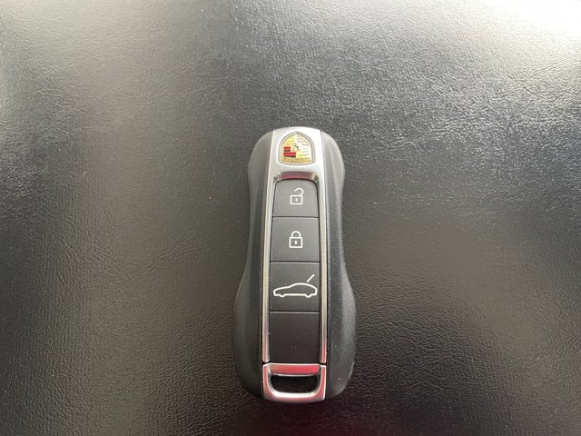 2025 Porsche Panamera 4 E-Hybrid