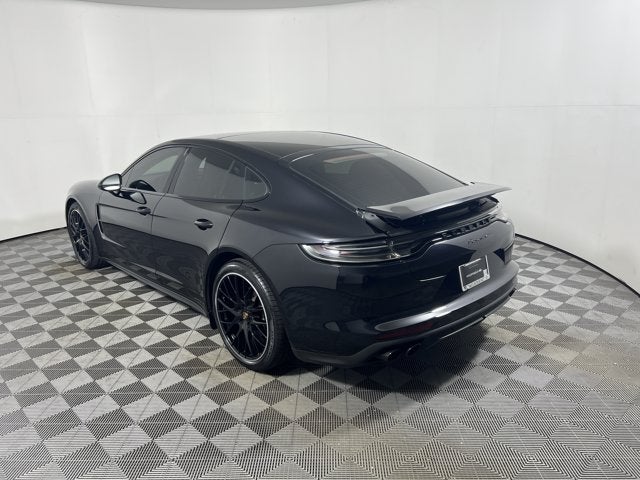2023 Porsche Panamera 4