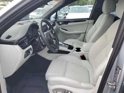 2023 Porsche Macan Base