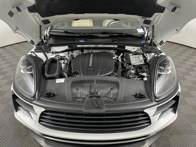 2021 Porsche Macan Base