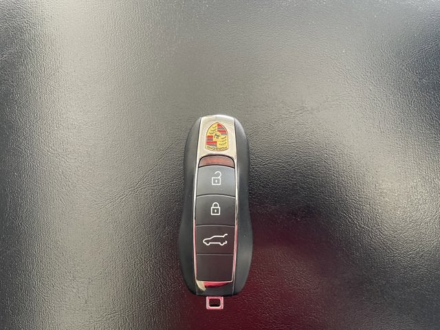 2021 Porsche Macan Base