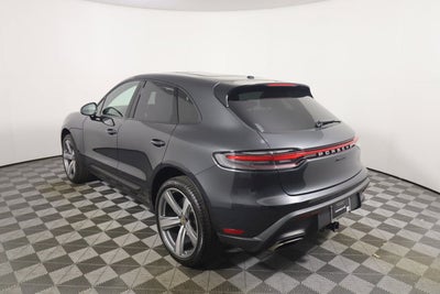 2025 Porsche Macan Base