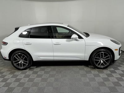 2026 Porsche Macan Base